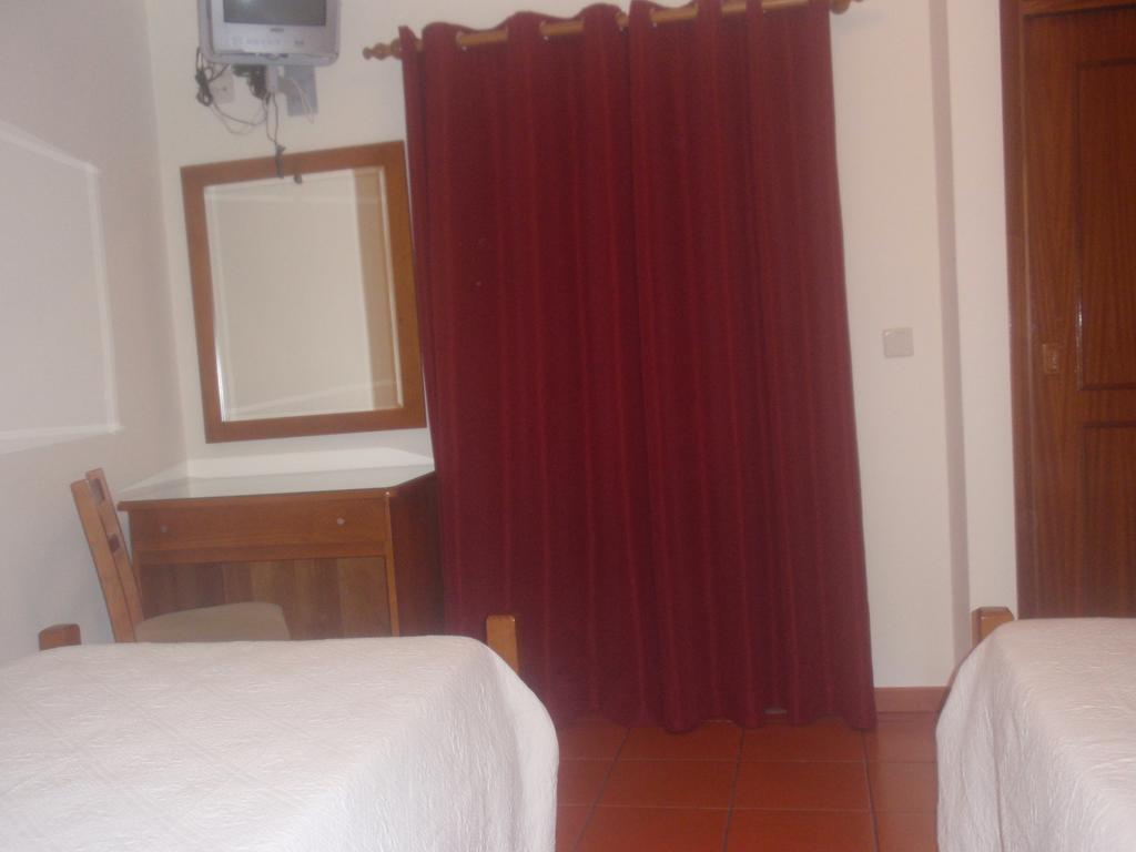 Residencial Idalio Hotel Odemira Room photo