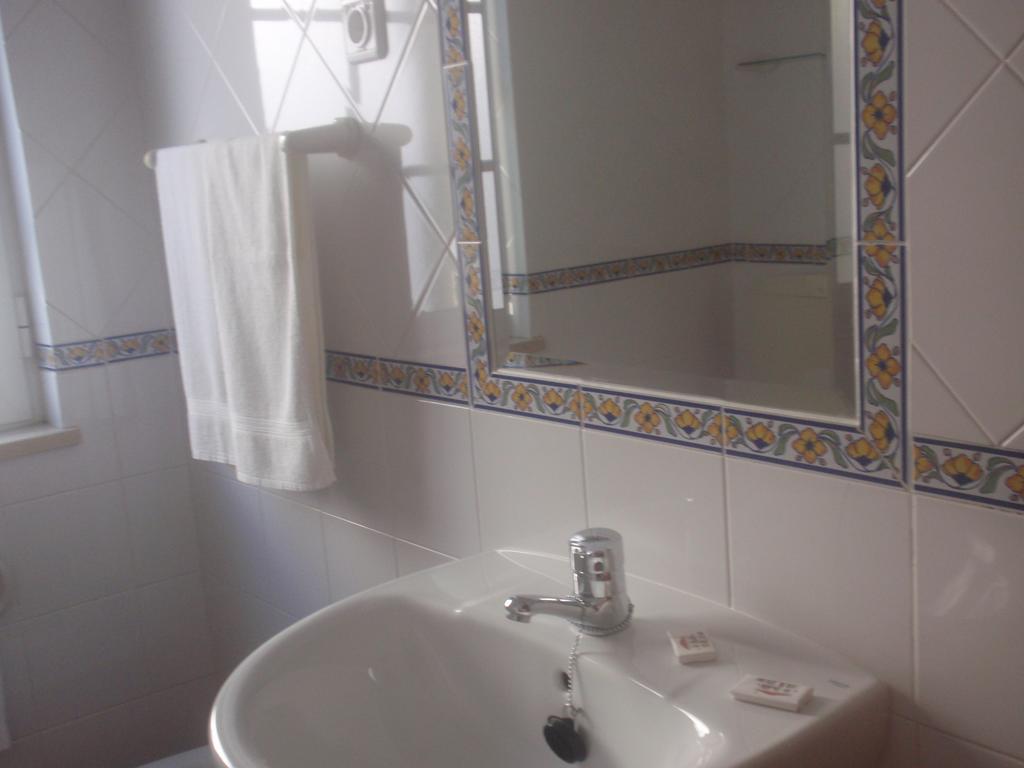 Residencial Idalio Hotel Odemira Room photo